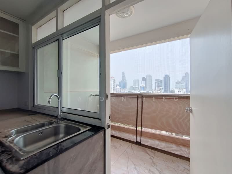Tongtip Mansion, Bangkok, Soi Sukhumvit 47, Khlong Tan Nua, Watthana, Bangkok, 3 Bedrooms, 250 sqm, Condo For Rent, by Bulakorn Heng, 500294380 - DDproperty.com