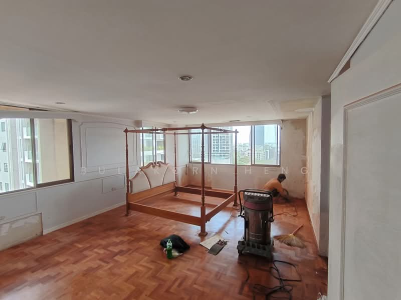 Tongtip Mansion, Bangkok, Soi Sukhumvit 47, Khlong Tan Nua, Watthana, Bangkok, 3 Bedrooms, 250 sqm, Condo For Rent, by Bulakorn Heng, 500294380 - DDproperty.com