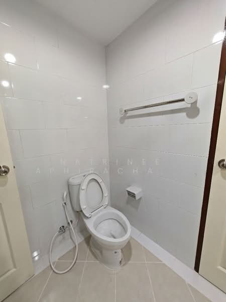 PG Rama 9, Bangkok, 98 Rama 9 Road, Huai Khwang, Huai Khwang, Bangkok, 2 Bedrooms, 60 sqm, Condo For Rent, by Natrinee Aphirachatanon, 500294401 - DDproperty.com