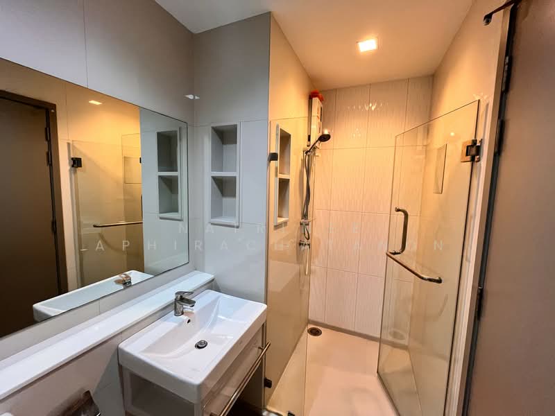 Life Asoke-Rama 9, Bangkok, 626 Asoke-Dindaeng Road, Makkasan, Ratchathewi, Bangkok, 2 Bedrooms, 55 sqm, Condo For Rent, by Natrinee Aphirachatanon, 500294418 - DDproperty.com