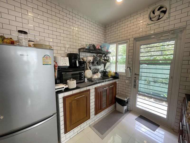 Centro Phahol-Vibhavadi 2, Pathum Thani, Klong 1 Khlong Luang, Khlong Nung, Khlong Luang, Pathum Thani, 4 Bedrooms, 190 sqm, Single Detached House For Sale, by ณภัทร สานนท์กุล, 500294456 - DDproperty.com