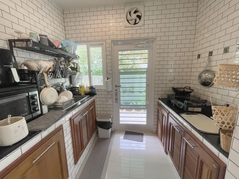 Centro Phahol-Vibhavadi 2, Pathum Thani, Klong 1 Khlong Luang, Khlong Nung, Khlong Luang, Pathum Thani, 4 Bedrooms, 190 sqm, Single Detached House For Sale, by ณภัทร สานนท์กุล, 500294456 - DDproperty.com
