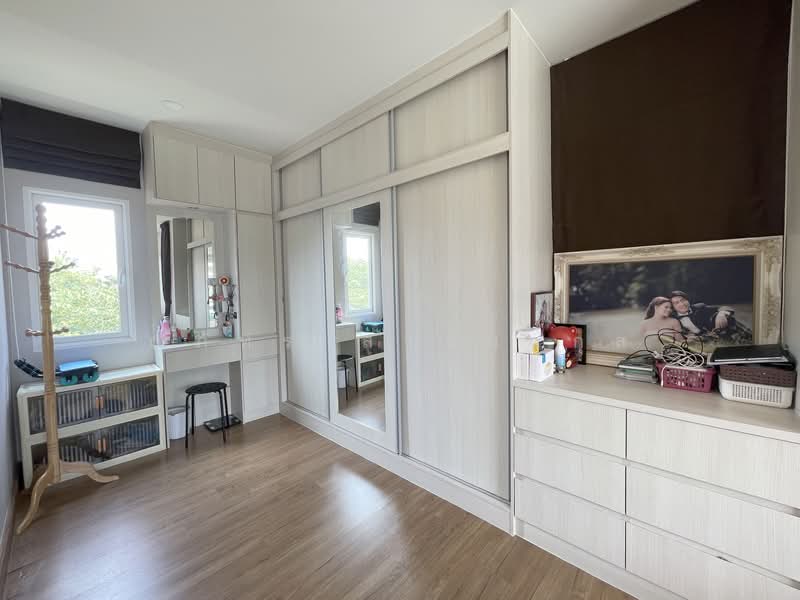 Centro Phahol-Vibhavadi 2, Pathum Thani, Klong 1 Khlong Luang, Khlong Nung, Khlong Luang, Pathum Thani, 4 Bedrooms, 190 sqm, Single Detached House For Sale, by ณภัทร สานนท์กุล, 500294456 - DDproperty.com