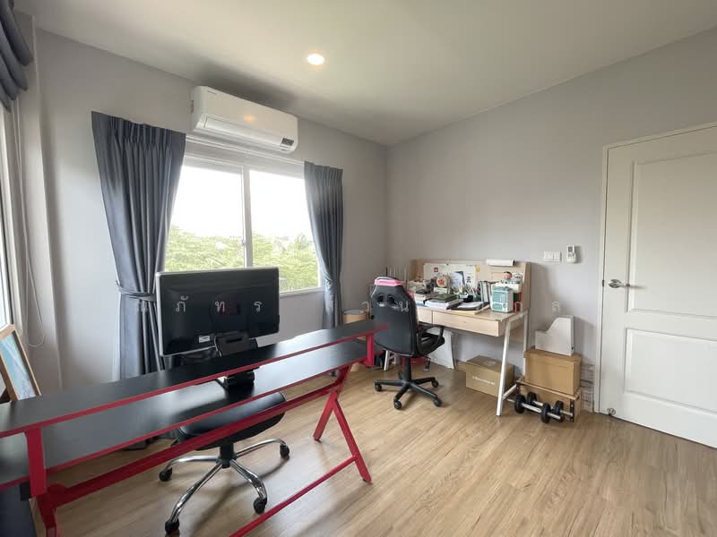 Centro Phahol-Vibhavadi 2, Pathum Thani, Klong 1 Khlong Luang, Khlong Nung, Khlong Luang, Pathum Thani, 4 Bedrooms, 190 sqm, Single Detached House For Sale, by ณภัทร สานนท์กุล, 500294456 - DDproperty.com