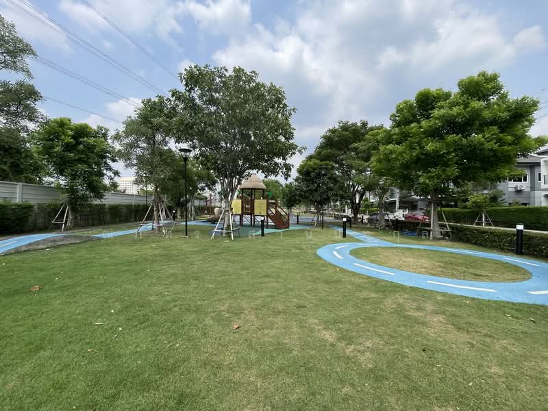 Centro Phahol-Vibhavadi 2 : เซนโทร พหลฯ-วิภาวดี 2, ปทุมธานี, Klong 1 Khlong Luang, คลองหนึ่ง, คลองหลวง, ปทุมธานี, 190 ตร.ม., บ้านเดี่ยว ขาย, โดย ณภัทร สานนท์กุล, 500294456 - DDproperty.com