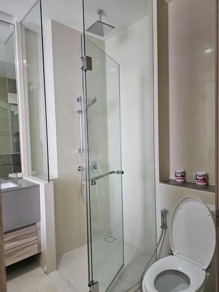 The Esse Asoke, Bangkok, 333 Soi Sukhumvit 21, Sukhumvit Road, Khlongtoei Nua, Watthana, Bangkok, 1 Bedroom, 46 sqm, Condo For Rent, by Farida Phetnuam, 500294524 - DDproperty.com
