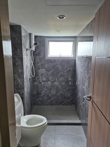 Supalai Park Ekkamai-Thonglor, Bangkok, Petchaburi Road, Bang Kapi, Huai Khwang, Bangkok, 1 Bedroom, 68 sqm, Condo For Rent, by Farida Phetnuam, 500294596 - DDproperty.com