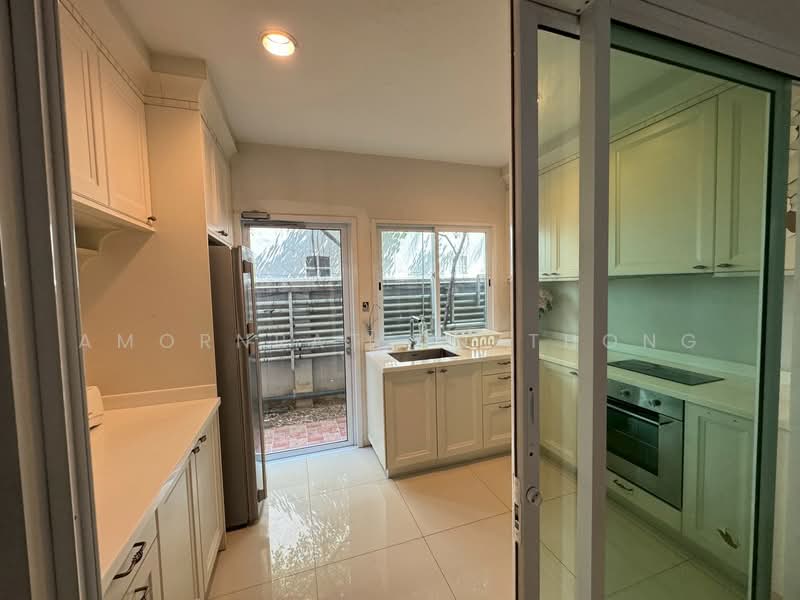 Townhouse, Bangkok, Khlongtoei Nua, Watthana, Bangkok, 3 Bedrooms, 200 sqm, Townhouse For Rent, by Amornrat On-Thong, 500294702 - DDproperty.com