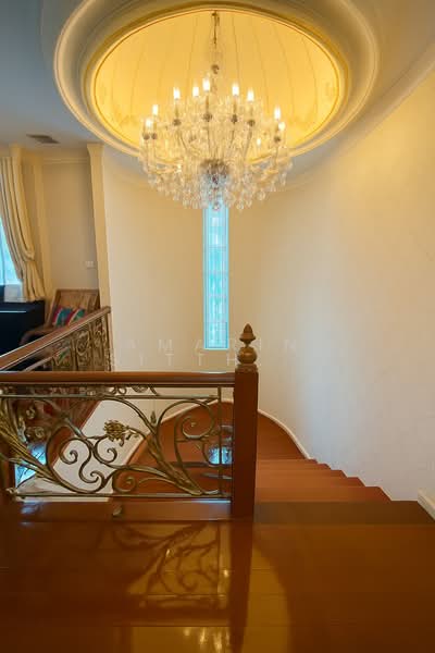 For Sale - Tropical Garden House for Sale at Soi Sukhumvit 64, Bangkok