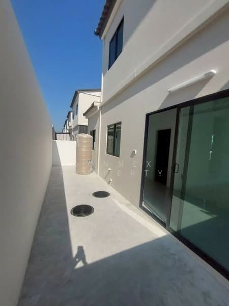 Baan Pruksa Rama 2-Pantainorasingh, Samut Sakhon, Soi Wat Phanthai Norasing, Phra Ram 2 Road, Phanthai Norasing, Muang Samut Sakhon, Samut Sakhon, 4 Bedrooms, 136 sqm, Townhouse For Rent, by Connex Property, 500294807 - DDproperty.com