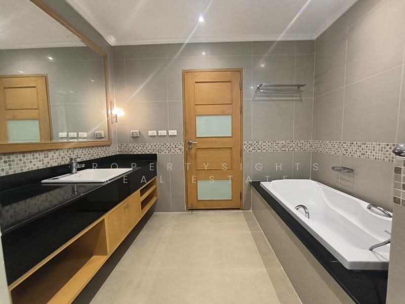 Grand 39 Tower, Bangkok, Soi Sukhumvit 39, Khlong Tan Nua, Watthana, Bangkok, 3 Bedrooms, 230 sqm, Condo For Rent, by PROPERTYSIGHTS REAL ESTATE, 500294898 - DDproperty.com