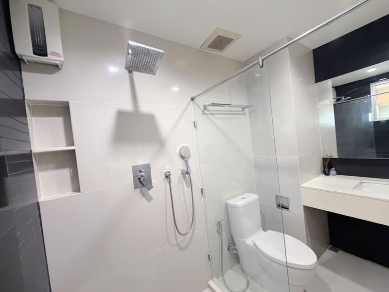 Rhythm Ratchada-Huaikwang, Bangkok, 218 Ratchadaphisek Road, Huai Khwang, Huai Khwang, Bangkok, 1 Bedroom, 38 sqm, Condo For Rent, by Napatsorn Amorncheewasillapakul, 500294966 - DDproperty.com