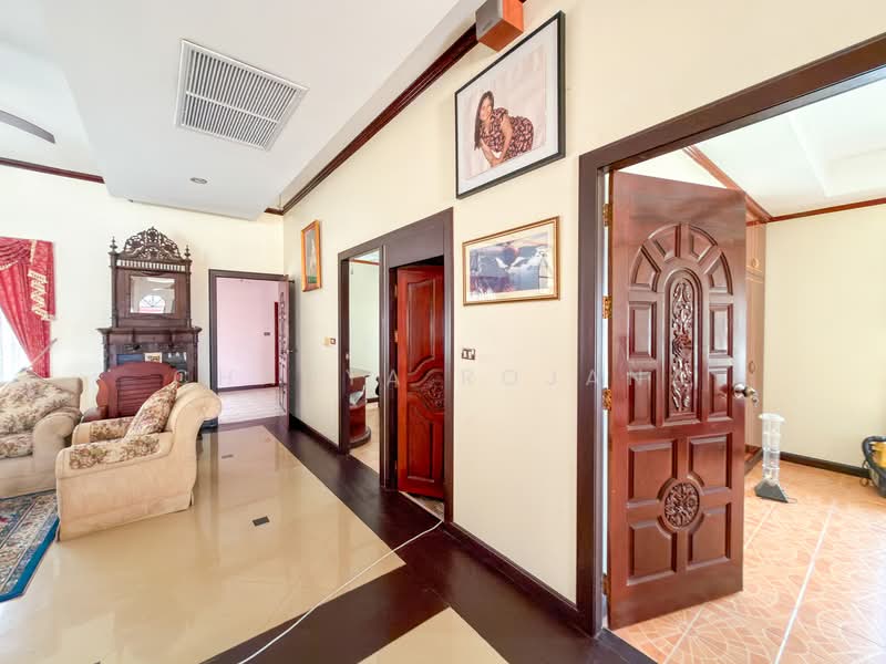 Pool Villa with Long Swimming Pool and Private Garden – Nong Pla Lai Pattaya, ชลบุรี, หนองปลาไหล, บางละมุง, ชลบุรี, 252 ตร.ม., วิลล่า ขาย, โดย Chanya Rojana, 500294972 - DDproperty.com