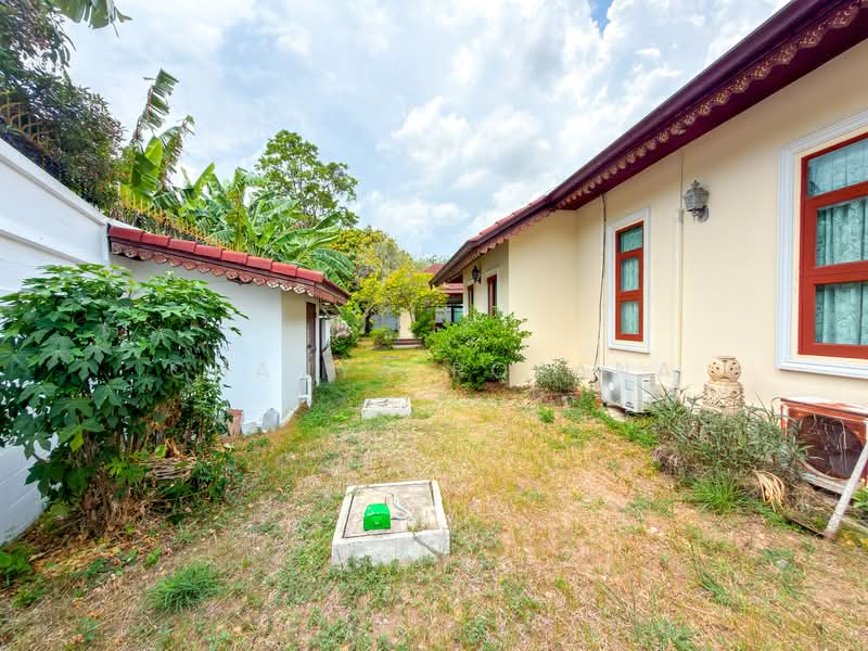 Pool Villa with Long Swimming Pool and Private Garden – Nong Pla Lai Pattaya, ชลบุรี, หนองปลาไหล, บางละมุง, ชลบุรี, 252 ตร.ม., วิลล่า ขาย, โดย Chanya Rojana, 500294972 - DDproperty.com