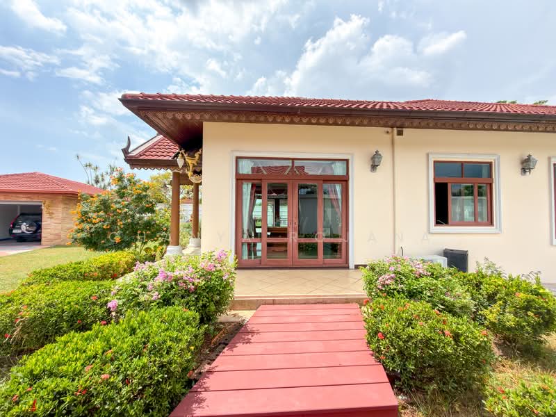 Pool Villa with Long Swimming Pool and Private Garden – Nong Pla Lai Pattaya, ชลบุรี, หนองปลาไหล, บางละมุง, ชลบุรี, 252 ตร.ม., วิลล่า ขาย, โดย Chanya Rojana, 500294972 - DDproperty.com