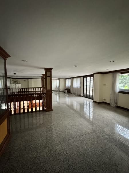 For Rent - 4-story Townhouse Phromsri 1, Sukhumvit 39, Bangkok