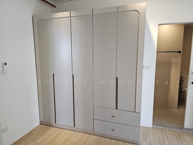 Las Colinas, Bangkok, Sukhumvit 21 Road, Khlongtoei Nua, Watthana, Bangkok, 3 Bedrooms, 200 sqm, Condo For Rent, by Chananya Watanapa, 500295051 - DDproperty.com