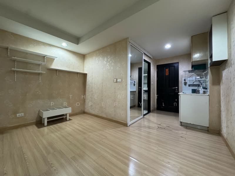The Kris Ratchada 17, Bangkok, Inthamara 45 Alley, Din Daeng, Din Daeng, Bangkok, 1 Bedroom, 30 sqm, Condo For Sale, by The Best Property เก๋, 500295070 - DDproperty.com
