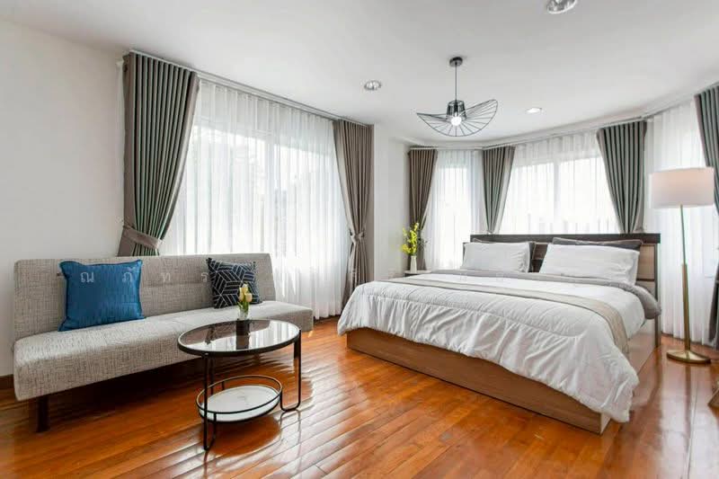 ให้เช่าทาวน์โฮม 4.5ชั้น Tropical Pool Villa หรู รัชดา–ห้วยขวาง ใกล้ MRT/BTS จตุจักร กรุงเทพฯ, กรุงเทพ, จอมพล, จตุจักร, กรุงเทพ, 350 ตร.ม., ทาวน์เฮ้าส์ ให้เช่า, โดย ณภัทร พรสิริเมธากุล, 500295085 - DDproperty.com