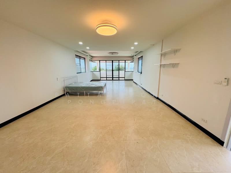 Paradise Villa 1 & 2, Chon Buri (Pattaya), Nong Pru, Bang Lamung (Pattaya), Chon Buri (Pattaya), 8 Bedrooms, 1,000 sqm, Villa For Sale, by Pattanapong Pongpipat, 500295233 - DDproperty.com
