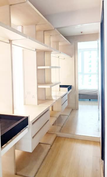 Sky Walk Residences, Bangkok, 1599 Sukhumvit Road, Phra Kanong Nua, Watthana, Bangkok, 1 Bedroom, 51 sqm, Condo For Rent, by Withada Jaiarree, 500295279 - DDproperty.com