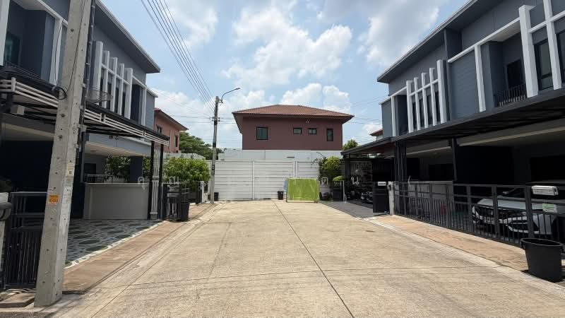 ขาย - The Ricco Residence Wongwaen-Hathairat : เดอะริคโค้ เรสซิเดนซ์ วงแหวนฯ-หทัยราษฎร์, กรุงเทพ