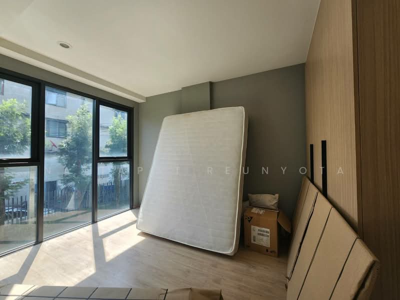 The Most Itsaraphap, Bangkok, Itsaraphap Road, Ban Chang Lo, Bangkok Noi, Bangkok, 2 Bedrooms, 52 sqm, Condo For Sale, by Nattapat Reunyota, 500295327 - DDproperty.com
