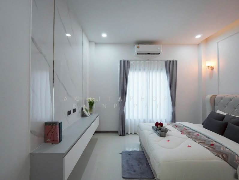 3-BR House, Chon Buri (Pattaya), Na Kloe, Bang Lamung (Pattaya), Chon Buri (Pattaya), 3 Bedrooms, 350 sqm, Single Detached House For Sale, by Achitaphop Klinpipat, 500295331 - DDproperty.com