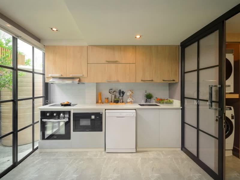 S2764 | Modern Luxury Pool Villa 496 sq.m. in Ruamchok Area | Only 7 Minutes to Central Festival, Chiang Mai, San Phi Sua, Muang Chiang Mai, Chiang Mai, 4 Bedrooms, 496 sqm, Single Detached House For Sale, by Aornjira Khatthima, 500295410 - DDproperty.com
