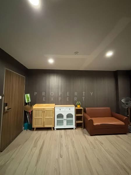 The Unique 10, Bangkok, 208/3 Lat Phrao Rd, Jom Phon, Chatuchak, Bangkok, 2 Bedrooms, 45 sqm, Condo For Sale, by Property Expert, 500295438 - DDproperty.com