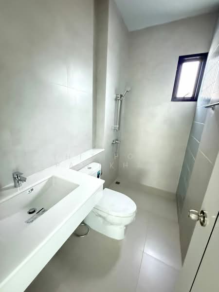 5-BR House, Surat Thani, Bang Kung, Muang Surat Thani, Surat Thani, 5 Bedrooms, 92 sqm, Single Detached House For Sale, by Thitiporn Pawikham, 500295440 - DDproperty.com