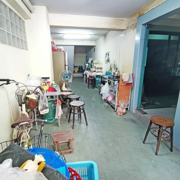 3-BR Townhouse, Bangkok, Ban Chang Lo, Bangkok Noi, Bangkok, 3 Bedrooms, 870 sqm, Townhouse For Sale, by Nattapat Reunyota, 500295446 - DDproperty.com