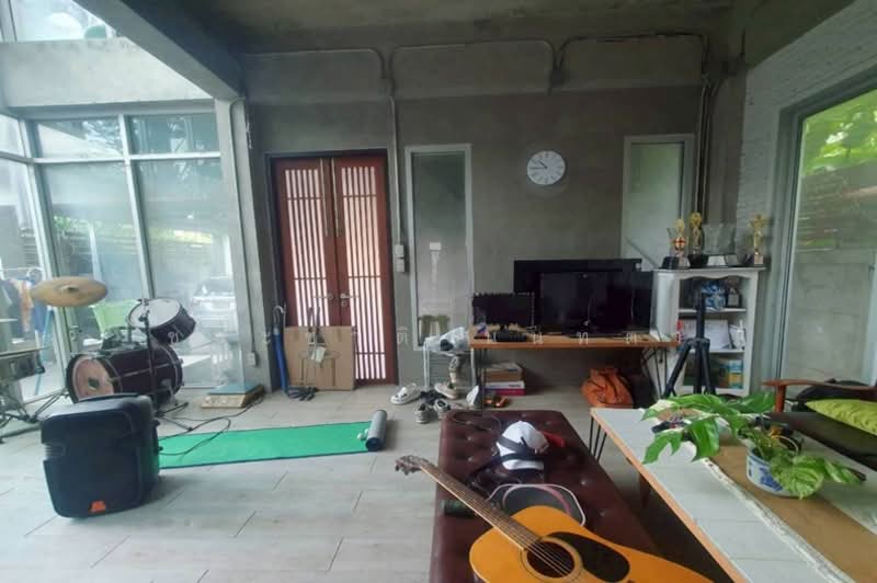 For Sale - บ้านเดี่ยว 2 ชั้น เนื้อที่ 100 ตร.ว. ซอยพัฒนา 5 (ซอยผู้ใหญ่หมอน), Bangkok