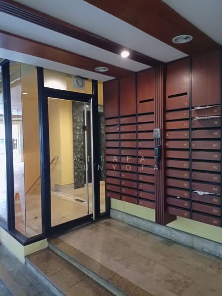 Pipat Place, Bangkok, 37 Soi Sathon 6, Silom, Bang Rak, Bangkok, 1 Bedroom, 52 sqm, Condo For Sale, by Nattapat Reunyota, 500295478 - DDproperty.com