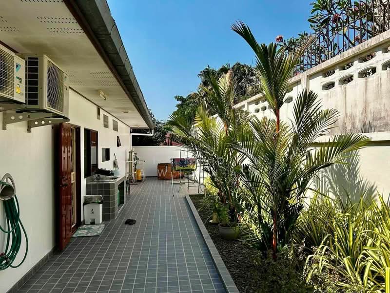 undefined, Chon Buri (Pattaya), Nong Pru, Bang Lamung (Pattaya), Chon Buri (Pattaya), 3 Bedrooms, 180 sqm, Villa For Sale, by Thitiporn Pawikham, 500295517 - DDproperty.com