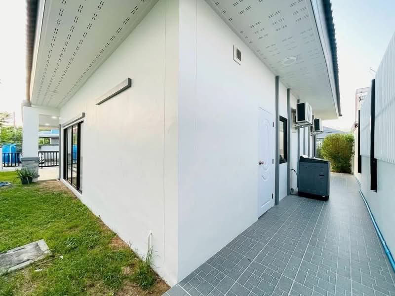 undefined, Chon Buri (Pattaya), Nong Pru, Bang Lamung (Pattaya), Chon Buri (Pattaya), 3 Bedrooms, 336 sqm, Single Detached House For Sale, by Thitiporn Pawikham, 500295533 - DDproperty.com