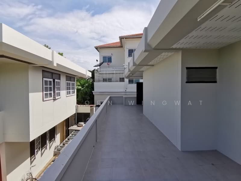 4-BR House, Bangkok, Saphan Song, Wang Thonglang, Bangkok, 4 Bedrooms, 325 sqm, Single Detached House For Sale, by Nisakorn Wingwat, 500295557 - DDproperty.com