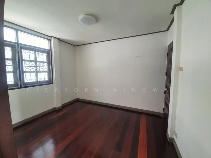 บ้าน 4-ห้องนอน, กรุงเทพ, สะพานสอง, วังทองหลาง, กรุงเทพ, 325 ตร.ม., บ้านเดี่ยว ขาย, โดย Nisakorn Wingwat, 500295557 - DDproperty.com