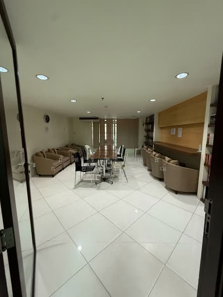 Baan Klang Krung Siam-Pathumwan : บ้านกลางกรุง สยาม-ปทุมวัน คอนโดมิเนียม, กรุงเทพ, ถนนเพชรบุรี แขวงถนนเพชรบุรี เขตราชเทวี กรุงเทพมหานคร, ถนนเพชรบุรี, ราชเทวี, กรุงเทพ, 56 ตร.ม., คอนโด ขาย, โดย ภัทร์ศรัณย์ กายบริบูรณ์, 500295562 - DDproperty.com