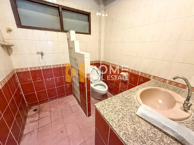 Detached House Wachiratham Sathit 57 Yaek 22, Bangkok, Bang Chak, Phra Khanong, Bangkok, 3 Bedrooms, 250 sqm, Single Detached House For Sale, by HOME Real Estate Service, 500295577 - DDproperty.com