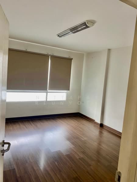 undefined, Bangkok, Chan Kasem, Chatuchak, Bangkok, 3 Bedrooms, 204 sqm, Townhouse For Sale, by Nattapat Reunyota, 500295624 - DDproperty.com