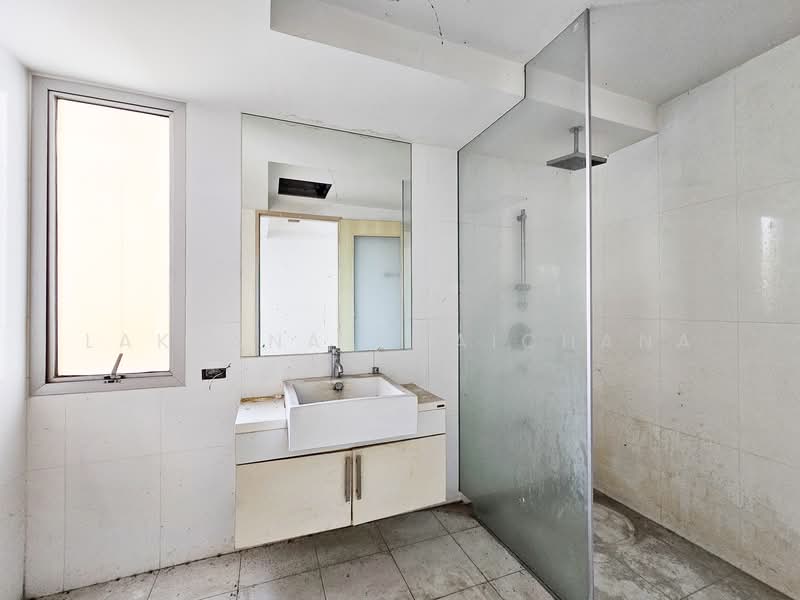 My Resort Bangkok, Bangkok, 1724 Petchaburi Road, Bang Kapi, Huai Khwang, Bangkok, 2 Bedrooms, 195 sqm, Condo For Sale, by Laksana Chaichana, 500295671 - DDproperty.com