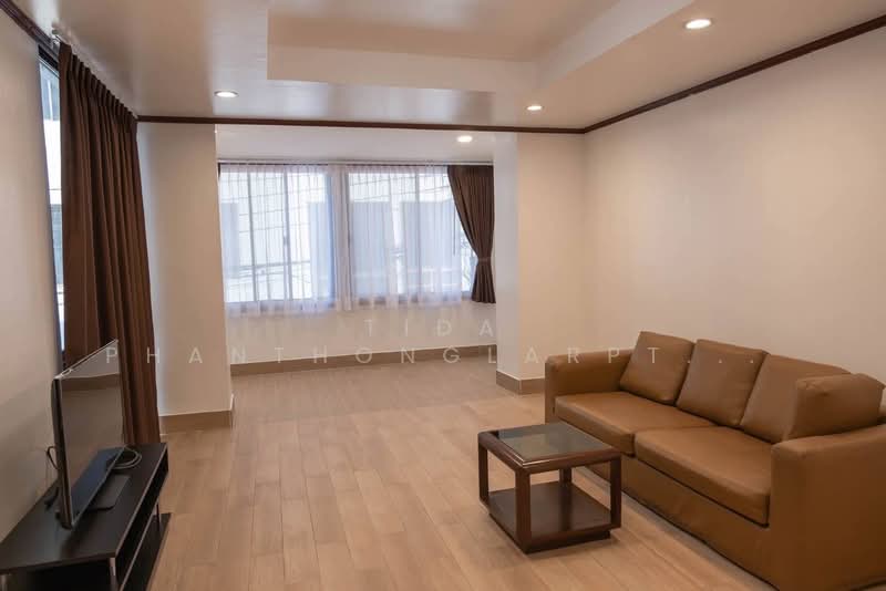 3-storey home office rental, Sukhumvit 44/2 near BTS Phra Khanong, Bangkok, Phra Kanong, Khlong Toei, Bangkok, , 250 sqm, Office Space For Rent, by Tida phanthonglarptawee, 500295672 - DDproperty.com