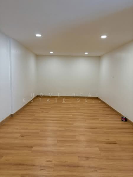 Lan Thong Sathorn, Bangkok, Yan Nawa, Sathon, Bangkok, 4 Bedrooms, 350 sqm, Single Detached House For Sale, by HOME Real Estate Service, 500295682 - DDproperty.com