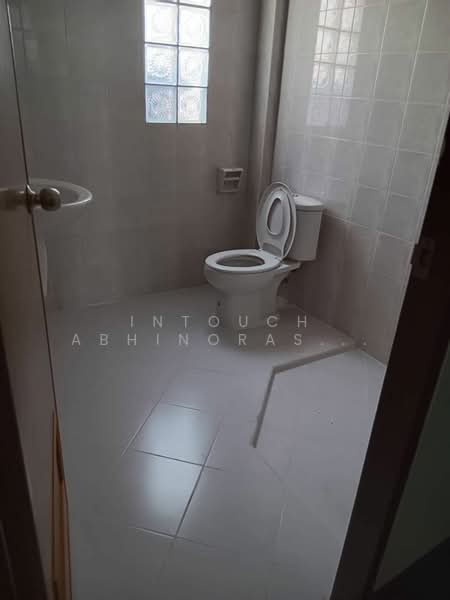 Baan Klang Muang Rama9-Srinakarin, Bangkok, Srinakarin Road, Suan Luang, Suan Luang, Bangkok, 3 Bedrooms, 280 sqm, Townhouse For Rent, by Intouch Abhinorasaeth, 500295702 - DDproperty.com