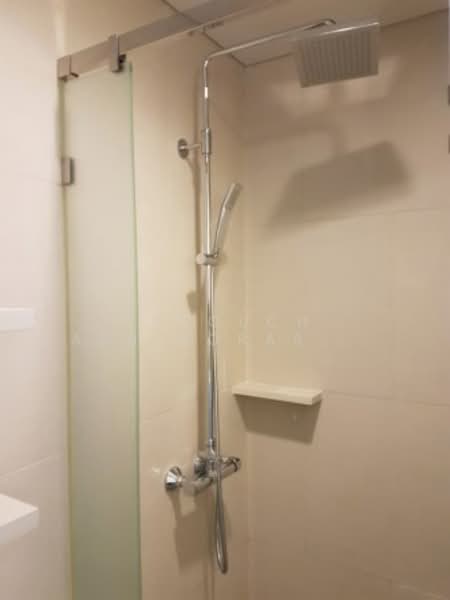 The Lumpini 24, Bangkok, Sukhumvit 24 Road, Khong Tan, Khlong Toei, Bangkok, 2 Bedrooms, 55 sqm, Condo For Rent, by Intouch Abhinorasaeth, 500295717 - DDproperty.com