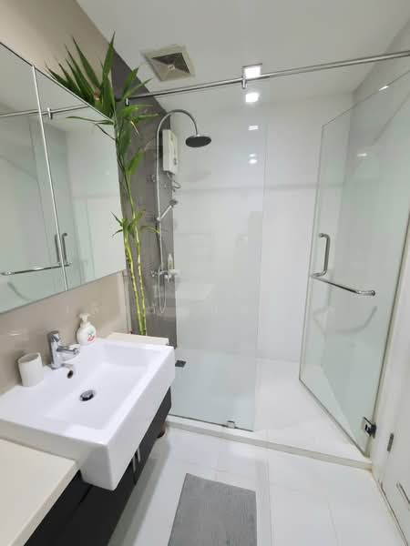 The Bloom Sukhumvit 71, Bangkok, Soi Sukhumvit 71, Phra Kanong Nua, Watthana, Bangkok, 2 Bedrooms, 71 sqm, Condo For Rent, by ไพลิน เลิศวัฒนมงคล, 500295726 - DDproperty.com