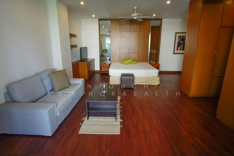 Raintree Village Apartment, Bangkok, 21 Soi Sukhumvit 41, Khlong Tan Nua, Watthana, Bangkok, 3 Bedrooms, 268 sqm, Apartment For Rent, by Intouch Abhinorasaeth, 500295727 - DDproperty.com