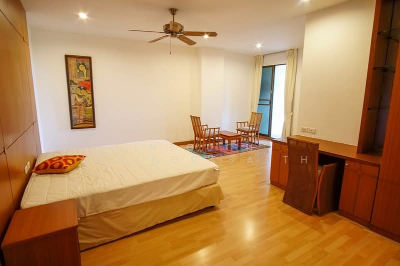 Raintree Village Apartment, Bangkok, 21 Soi Sukhumvit 41, Khlong Tan Nua, Watthana, Bangkok, 3 Bedrooms, 268 sqm, Apartment For Rent, by Intouch Abhinorasaeth, 500295727 - DDproperty.com