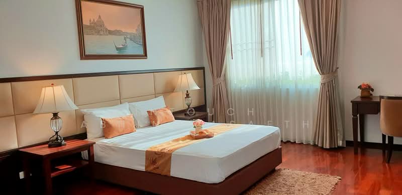 Piyathip Place, Bangkok, 24 Soi Prommitr, Khlong Tan Nua, Watthana, Bangkok, 4 Bedrooms, 650 sqm, Apartment For Rent, by Intouch Abhinorasaeth, 500295738 - DDproperty.com